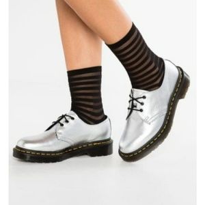 dr martens 1461 silver